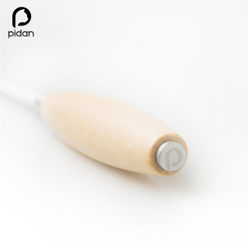 Игрушка-удочка дразнилка с деревянной ручкой от Pidan (черная)